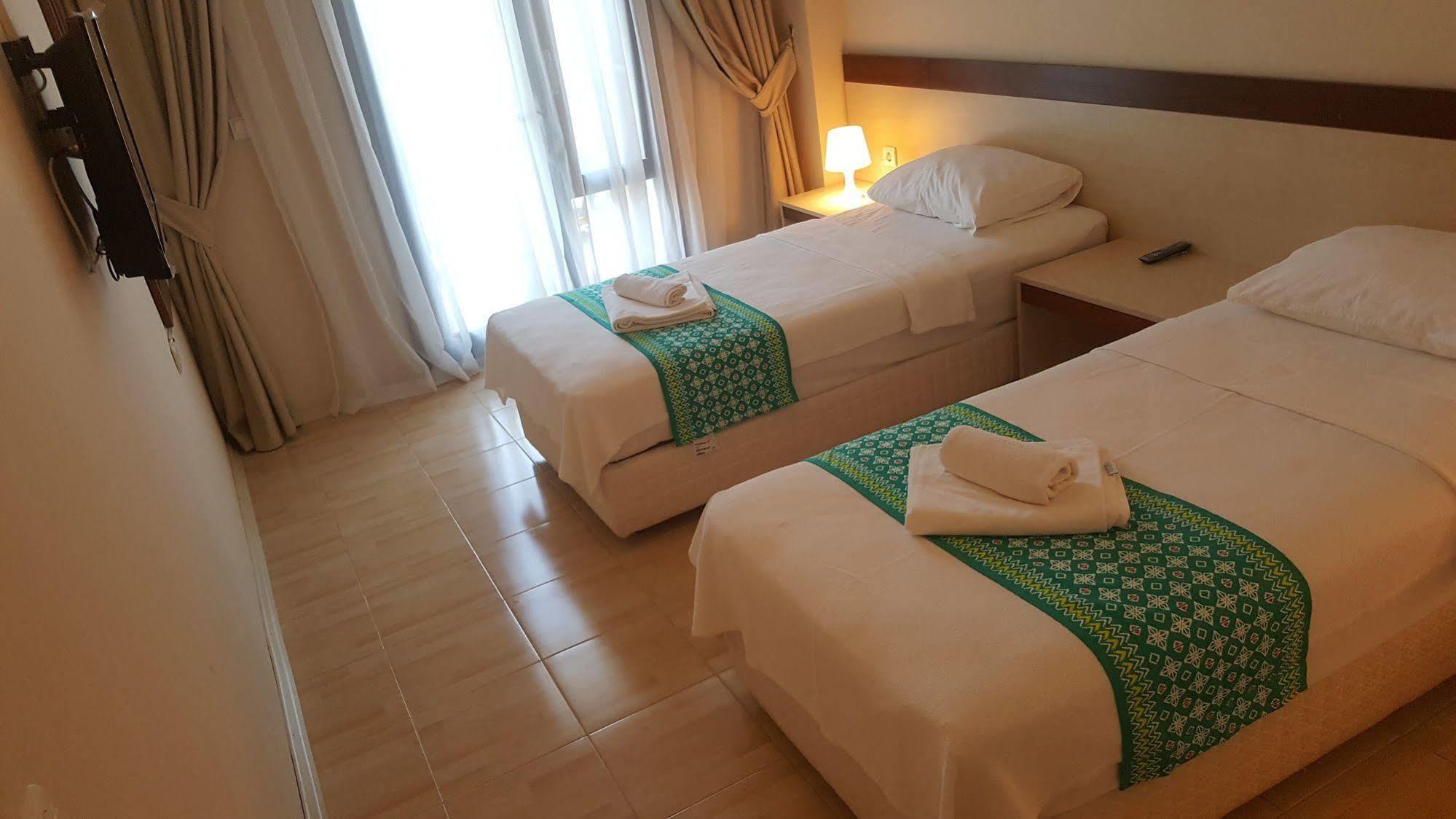Çeşme Atlas Apart Hotel מראה חיצוני תמונה